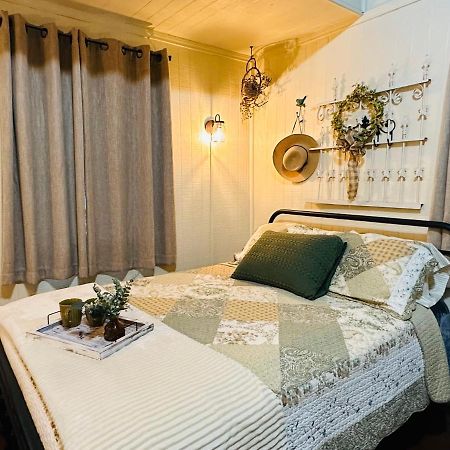 Acorn Hideaways Canton Unwind At Green Gables Suite For Up To 3 Exteriér fotografie